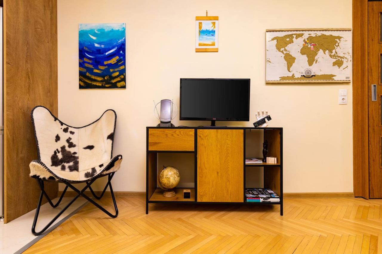 The Plovdiv Pad Your 1-Bd Hideaway In The Center By Flat Mаnager Exterior photo